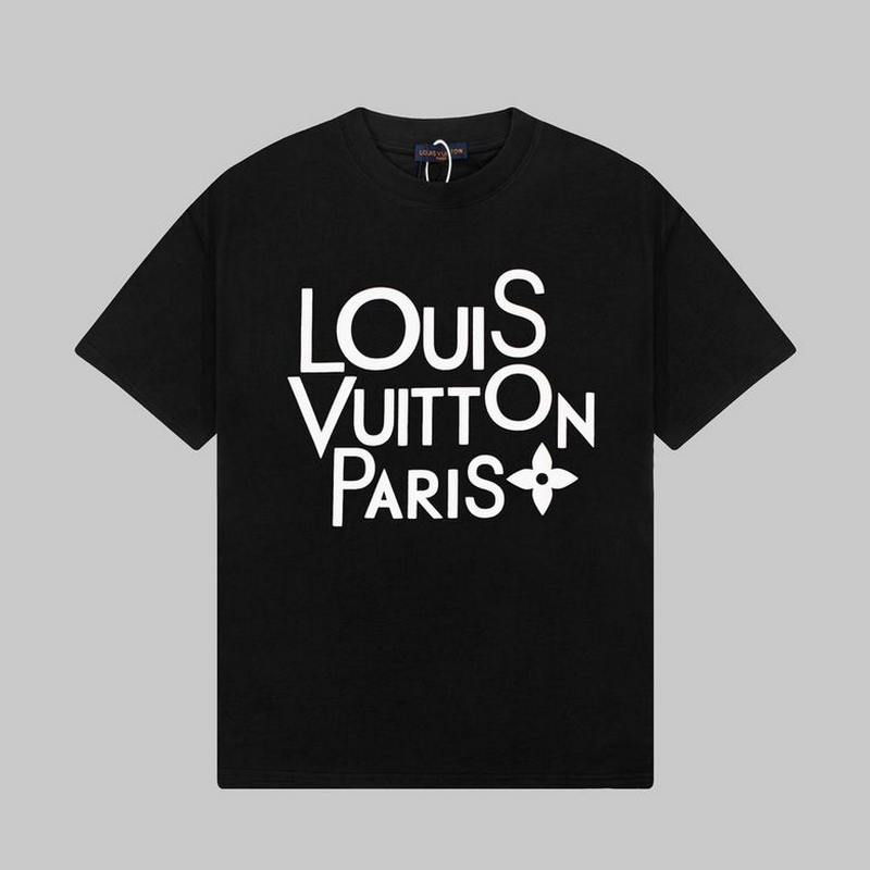 Louis Vuitton Men's T-shirts 52